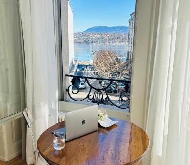 Wilson Apartment | Little President Geneva Lake View