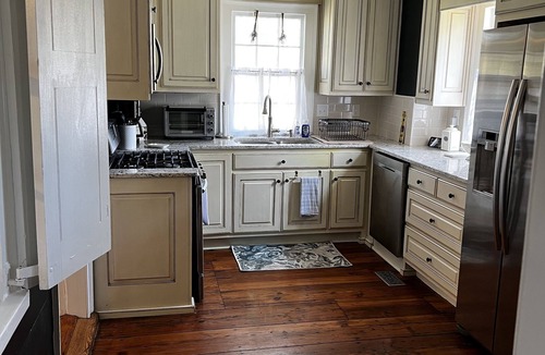 New Bern House | Little Queen on Craven