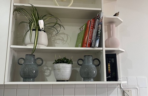 Bendigo House | Little Red Cheerful 4 bed Home CBD Bendigo