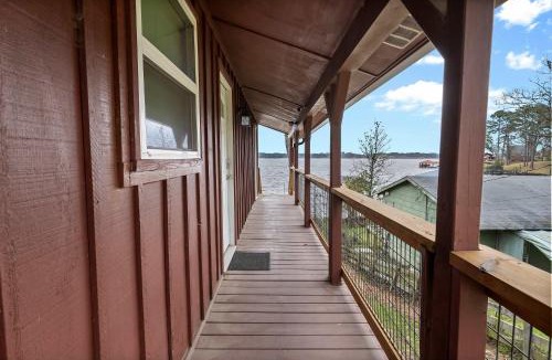 Henderson County House | Little Red Lakehouse