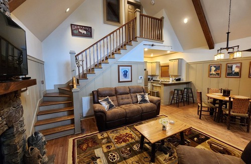Heber Springs Cabin | Little Red River Waterfront Cabin for a perfect fishing getaway!