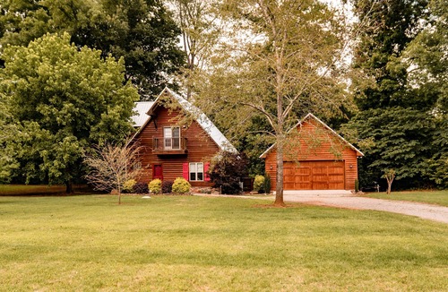 Heber Springs Cabin | Little Red River Cabin for a perfect fishing getaway for the whole family!