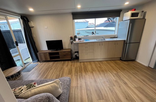 Mangakino Cottage | Little Running Bear Cottage