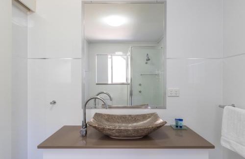 Rainbow Beach Apartment | Little Salty Vibes