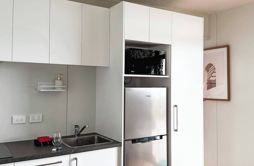 Hokitika Apartment | Little Solar - Hokitika Tiny House Escape