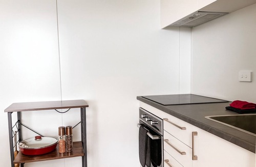 Hokitika Apartment | Little Solar - Hokitika Tiny House Escape