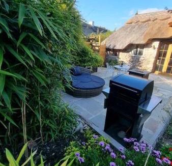 Norden House | Little Thatch