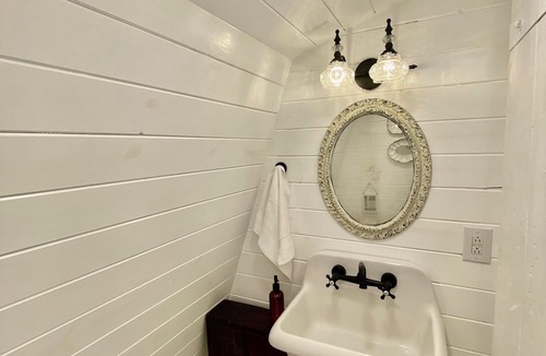 Sunset Cabin | Little White Barn - Private 20 Acre Escape w/ Pond