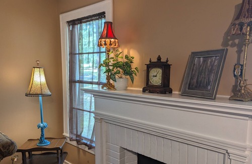 Springhill House | Little White House on Dennis Street