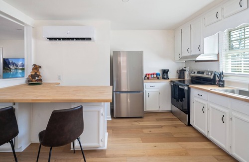 Raleigh House | Little White Ranch Near Speedway, Lake Wheeler