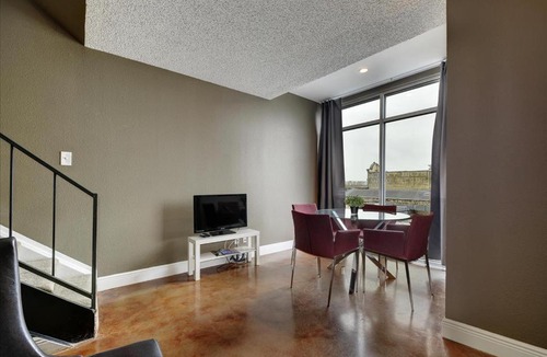 Downtown Austin Apartment | Littlefield Lofts #507
