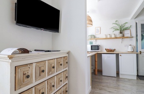 Woodbridge Cottage | Littles Limes