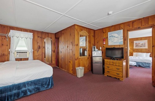Littleton Hotel | Littleton Motel - King Suite