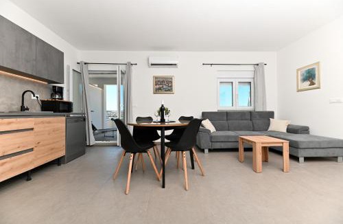 Podglavica Apartment | Lity Green Apt