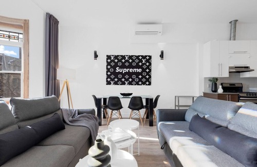 Downtown Montreal Apartment | LiV MTL | Downtown 1BR + Fireplace F1 Grand Prix