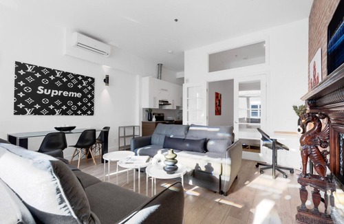 Downtown Montreal Apartment | LiV MTL | Downtown 1BR + Fireplace F1 Grand Prix