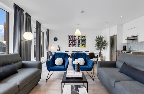 Downtown Montreal Apartment | LiV MTL Downtown-503 | 3BR Penthouse + Big Rooftop