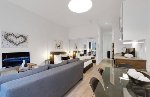 Downtown Montreal Apartment | LiV MTL | Downtown Spacious Studio F1 Grand Prix