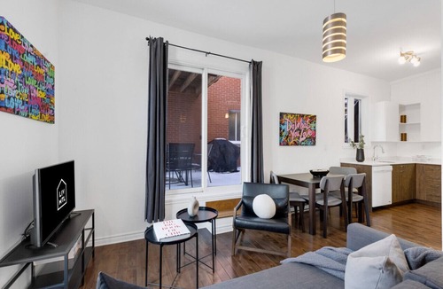 Plateau Mont Royal Apartment | LiV MTL | Modern 1BR + Rooftop F1 Grand Prix