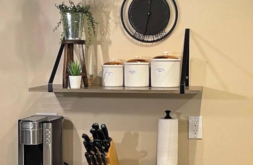 Lake Forest Park House | Livable D near Lake Washington!