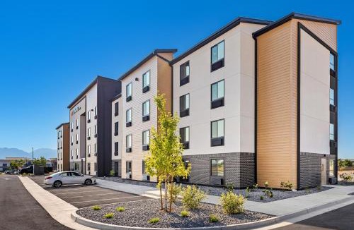 San Marcos Hotel | LivAway Suites Austin-San Marcos