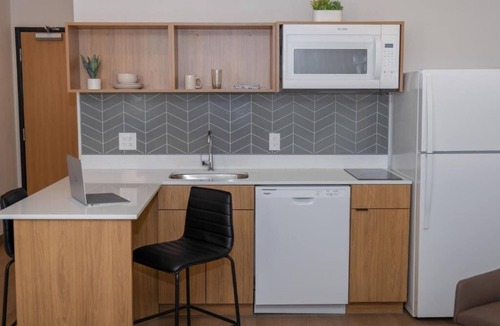 San Marcos Hotel | LivAway Suites Austin San Marcos