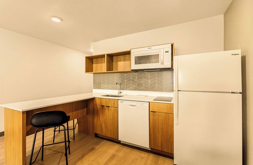 San Marcos Hotel | LivAway Suites Austin San Marcos