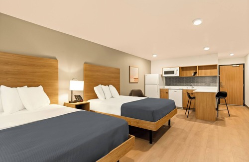 Syracuse Hotel | LivAway Suites- Syracuse