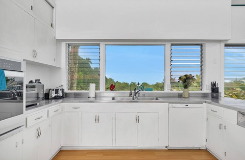 Hilo House | Live a Piece of History at My Hilo Home