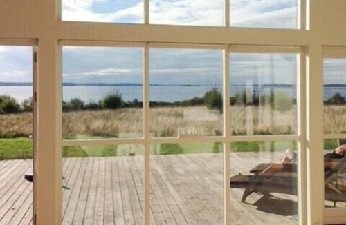 Skibby House | Live by Isefjorden in a home with a view