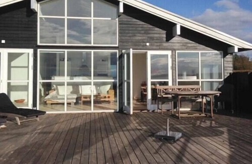 Skibby House | Live by Isefjorden in a home with a view