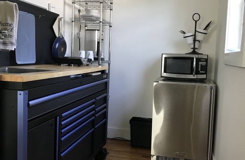 Tech Terrace Apartment | Live Here. Completely Renovated in desirable Tech Terrace UNIT neighborhood
