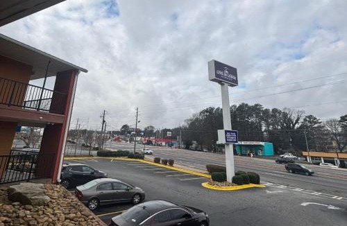 Stone Mountain Hotel | Live In Lodge Stone Mountain