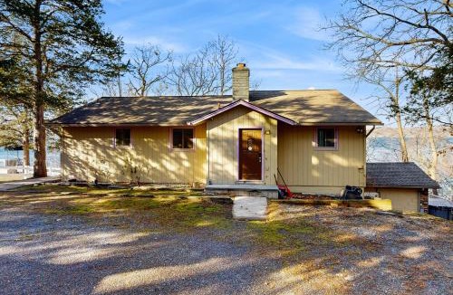 Rushville House | Live Laugh Lake - A