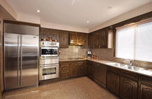 Humber Summit House | Live Like a Queen in a Stunning Chalet-Style Home - YYZ