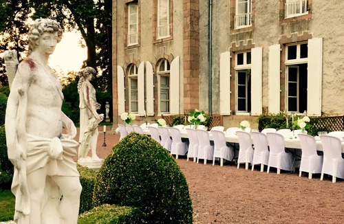 Vezins House | LIVE LIKE ROYALTY IN A RESTORED 18TH CENTURY CHATEAU IN THE HEART OF THE LOIRE