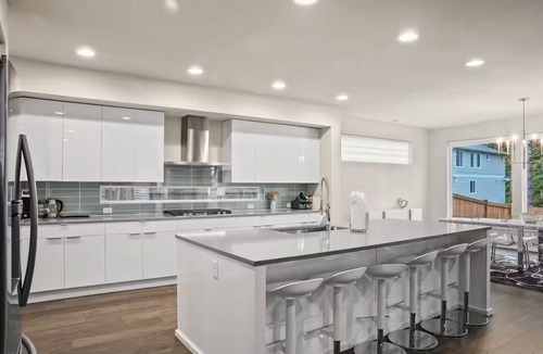 Port Orchard House | Live Luxe - 4K SQFT by Famous Golf Course