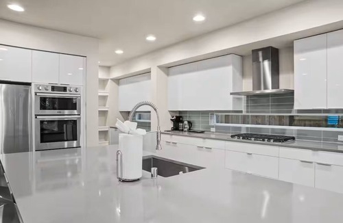 Port Orchard House | Live Luxe - 4K SQFT by Famous Golf Course