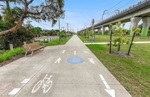 Clayton Apartment | Live Luxe | Paradise Getaway 3BR Apt w/FreeParking