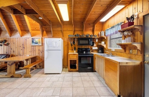 Concan House | Live Oak @ FrioRiverVacationRentals
