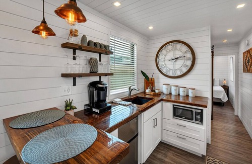 Waco House | Live Oak | Unprecedented Aerial Container Home