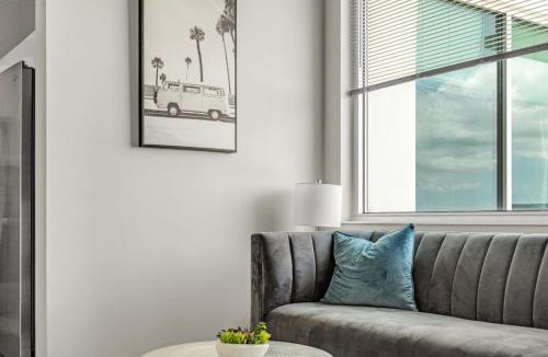 St. Petersburg Apartment | Live the Downtown Life Cozy 1 Bed Near Tropicana