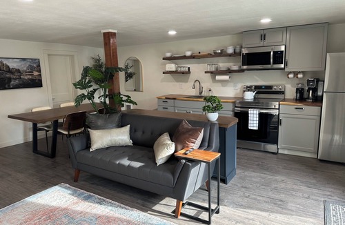 Moscow Apartment | Live Work Downtown Apartment