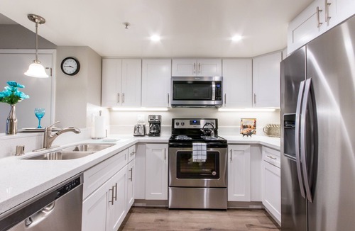 Cowan Heights Condo | Live Work ~ Quiet, Clean & Modern ~ Walk to Parks Shops + Dining!