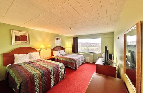 Lively Hotel | Lively Inn & Suites