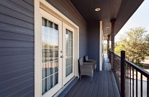 Belton House | Lively Lake House Upstairs Unit, Balcony, Backyard