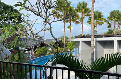 Kampial Hotel | Livi's Dancing Garden