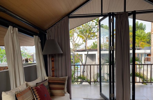 Kampial Hotel | Livi's Dancing Garden