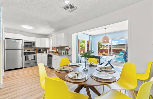 Largo House | Livin’ La Vida Largo – Pool & Many Beaches Nearby