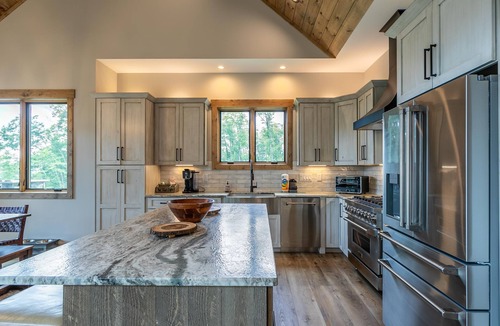 Banner Elk House | Livin' Lodge at Eagles Nest - Hot tub, Views, Pool table, Pet Friendly!